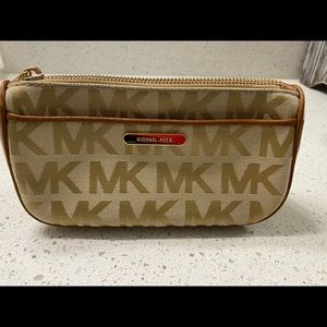 Michael Kors Make Up Bag